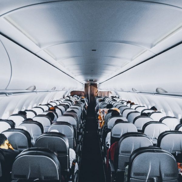Aisle or Window: The best seats on an airplane