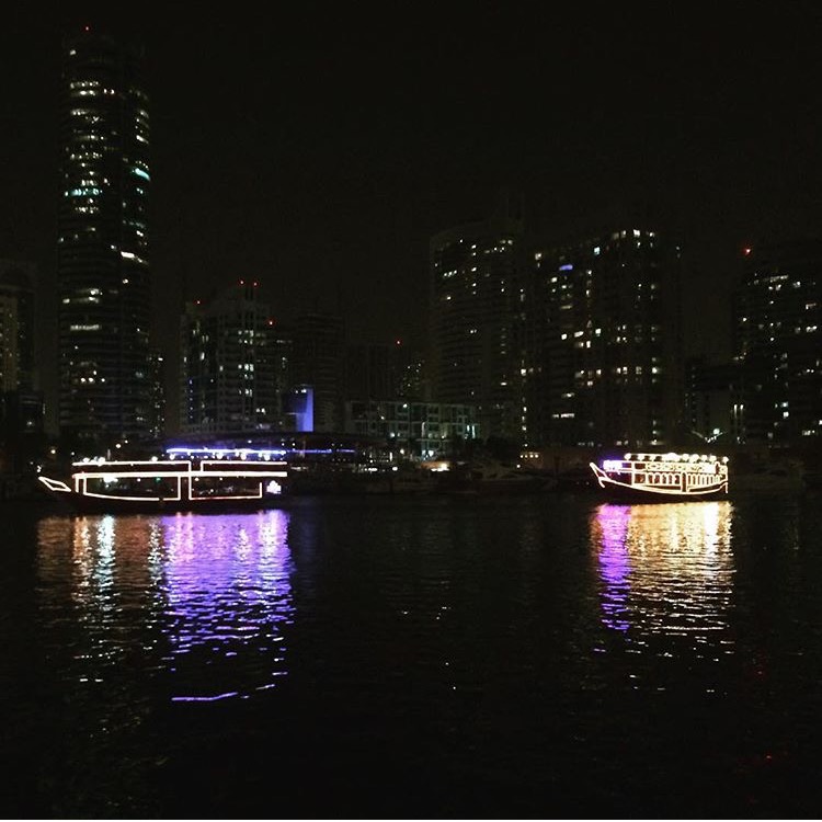 Dubai marina walk 